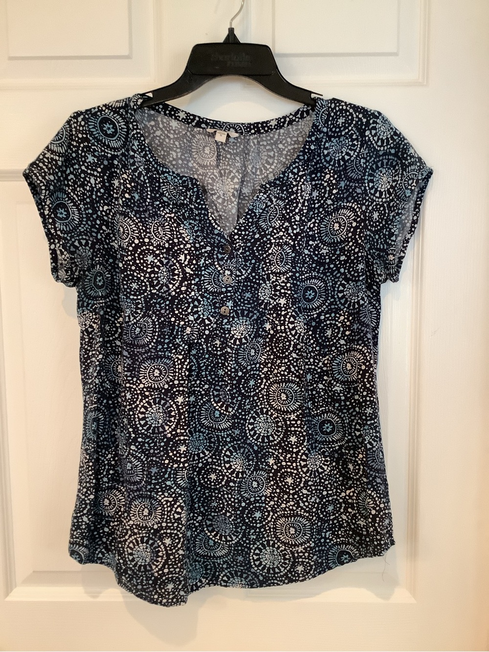 Sonoma Navy and White Patterned Short Sleeve half  Button-Front Top